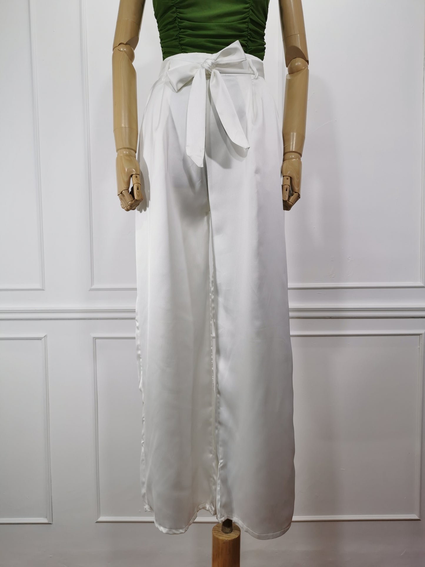 Pantalon Satin Acampanado